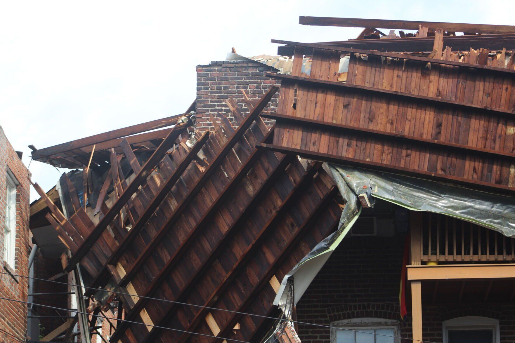 Richmond apartment roof collapse
